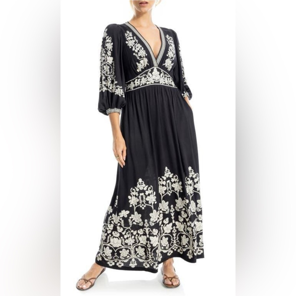 NWT💥Max Studio, Black and White Floral Maxi Dress, small